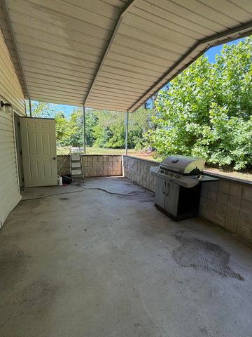 135 County Road 478, Bridgeport, AL 35740
