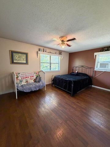 135 County Road 478, Bridgeport, AL 35740