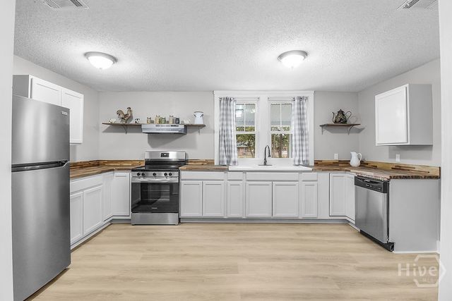 373 S Main Street, Pembroke, GA 31321