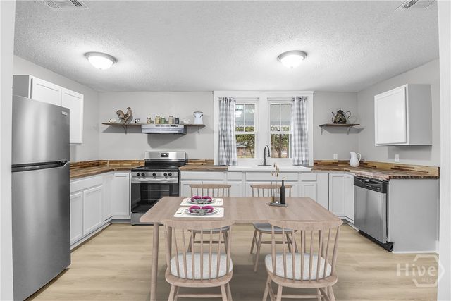 373 S Main Street, Pembroke, GA 31321