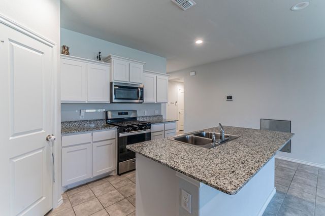 628 Spaulding Street, Justin, TX 76247