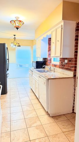 7513 Kenton Street, Skokie, IL 60076