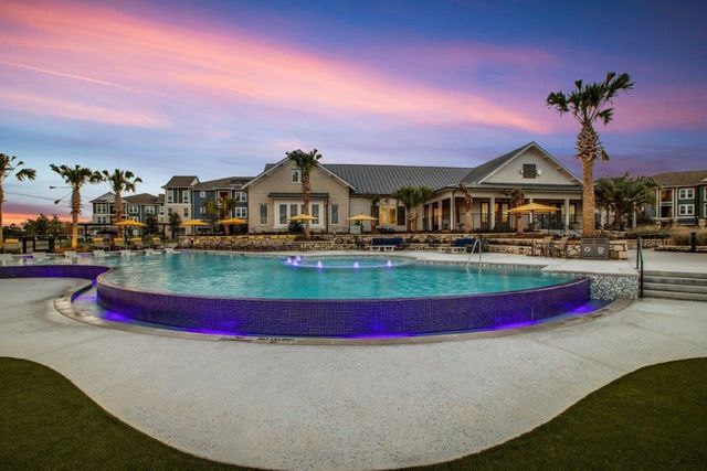 2200 Beacon Circle, League City, TX 77573