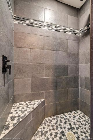 6304 Hiawatha Road, Whitmore Lake, MI 48189