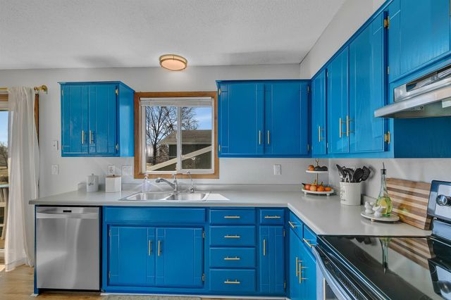 501 Kirkwall Drive, Waite Park, MN 56387