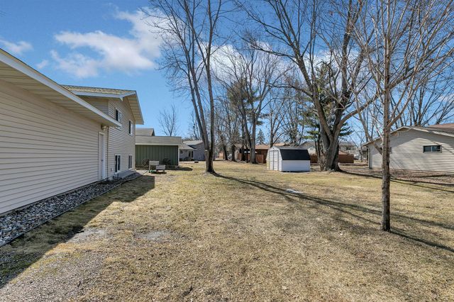 501 Kirkwall Drive, Waite Park, MN 56387
