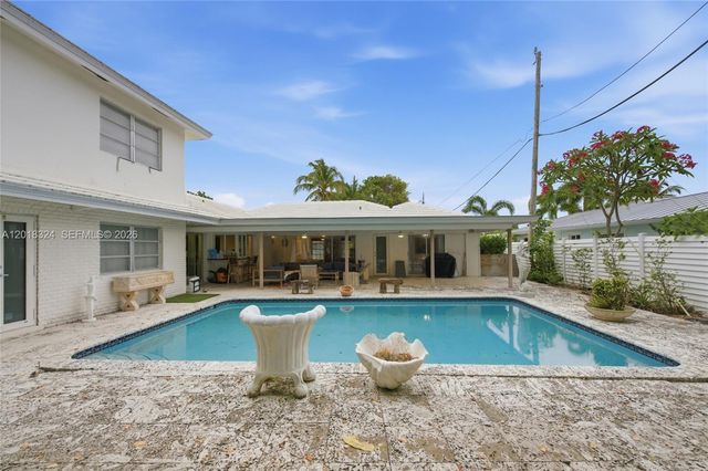 1310 SE 14th Ct, Deerfield Beach, FL 33441