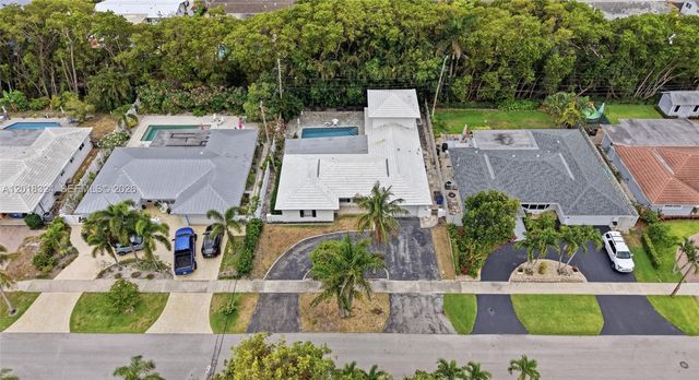 1310 SE 14th Ct, Deerfield Beach, FL 33441