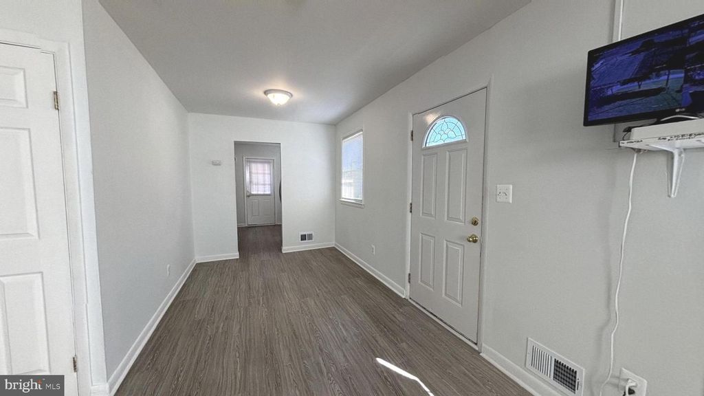 9906 LANHAM SEVERN RD, Lanham, MD 20706