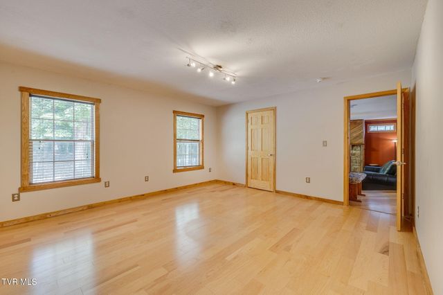 274 Bulldog Hollow, Elizabethton, TN 37643