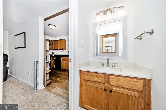 916-B HARWOOD RD, Hagerstown, MD 21740
