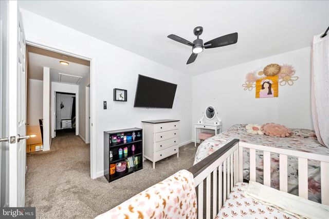 916-B HARWOOD RD, Hagerstown, MD 21740