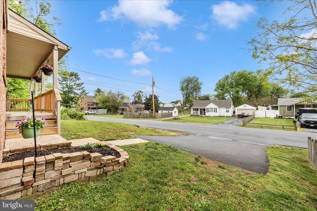 916-B HARWOOD RD, Hagerstown, MD 21740
