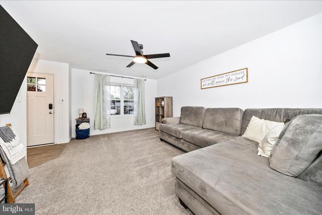 916-B HARWOOD RD, Hagerstown, MD 21740