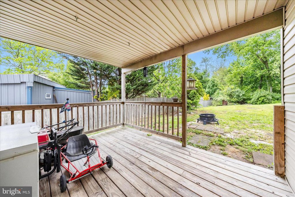 Image 50 of property listing at 916 HARWOOD RD #B, Hagerstown, MD 21740