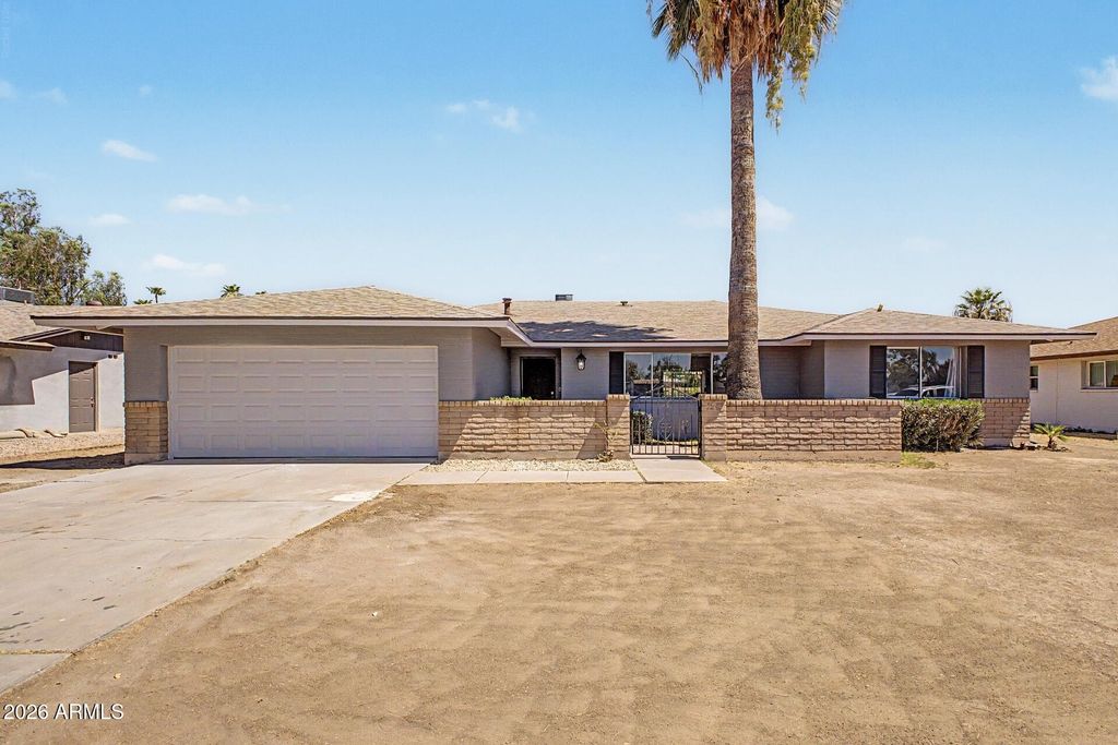 2936 W GLENDALE Avenue, Phoenix, AZ 85051 — photo 2