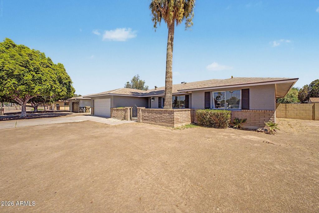 2936 W GLENDALE Avenue, Phoenix, AZ 85051 — photo 3