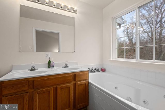 10906 W POINT PL, White Plains, MD 20695