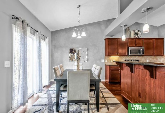 19302 G Street, Omaha, NE 68135