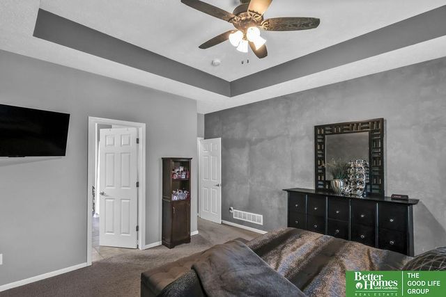 19302 G Street, Omaha, NE 68135