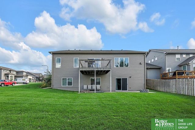 19302 G Street, Omaha, NE 68135