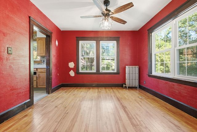 6 Ashburnham Rd, Worcester, MA 01606