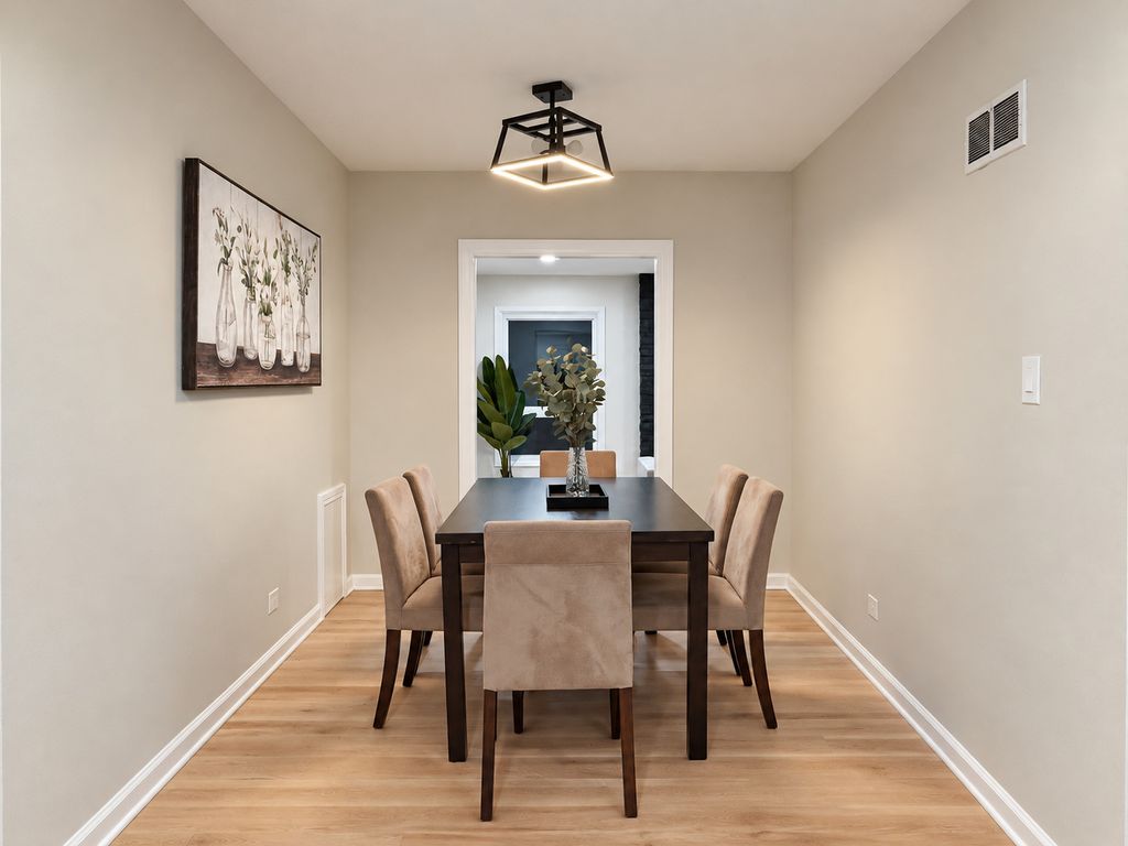1821 Mayfair Avenue, Westchester, IL 60154 — photo 5