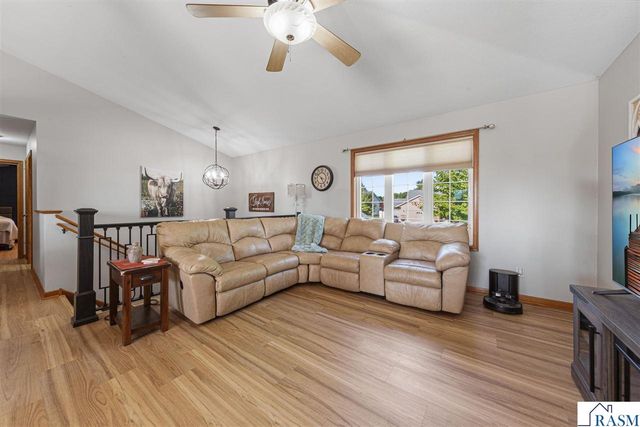 217 Inverness Drive, Mankato, MN 56001