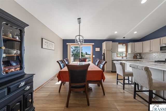 217 Inverness Drive, Mankato, MN 56001