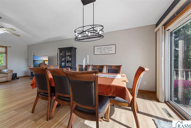 217 Inverness Drive, Mankato, MN 56001