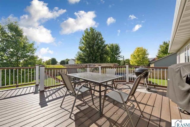 217 Inverness Drive, Mankato, MN 56001