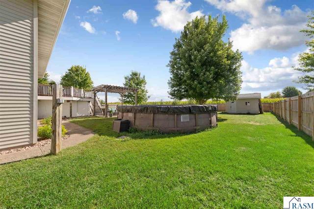 217 Inverness Drive, Mankato, MN 56001