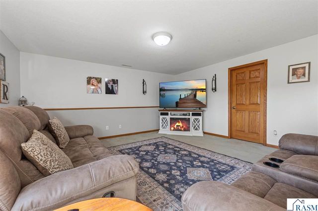 217 Inverness Drive, Mankato, MN 56001