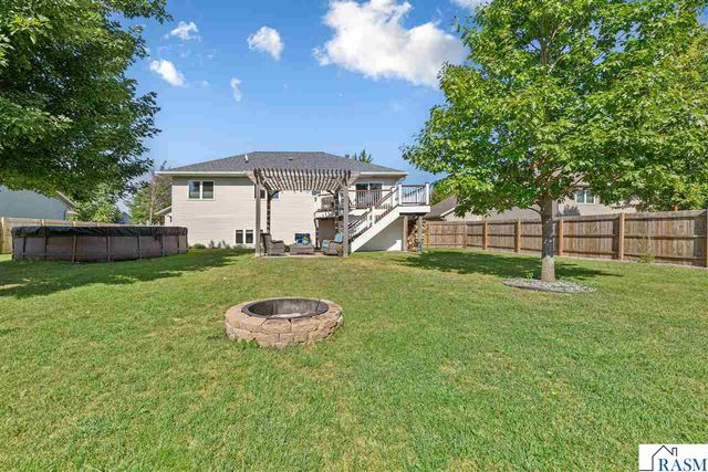 217 Inverness Drive, Mankato, MN 56001