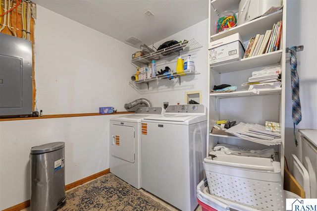 217 Inverness Drive, Mankato, MN 56001