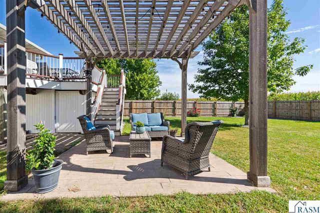 217 Inverness Drive, Mankato, MN 56001