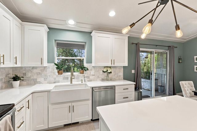 3217 E 10th Ave, Spokane, WA 99202