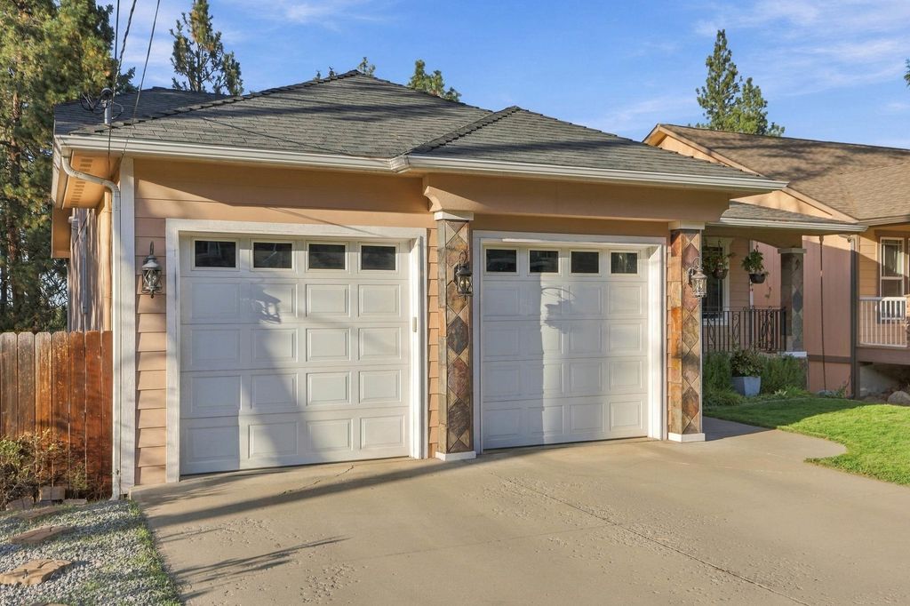 3217 E 10th Ave, Spokane, WA 99202 photo 2