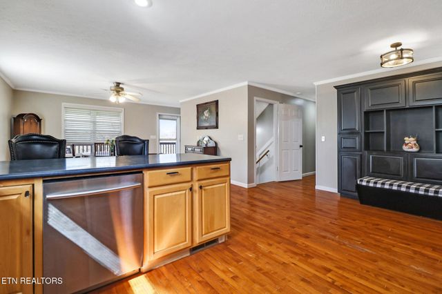 254 Sherwood Forest Rd, Livingston, TN 38570