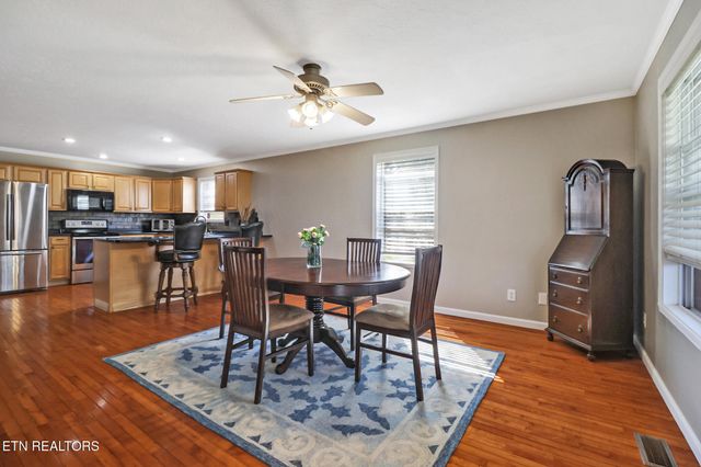 254 Sherwood Forest Rd, Livingston, TN 38570