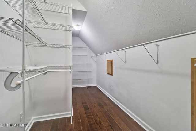254 Sherwood Forest Rd, Livingston, TN 38570