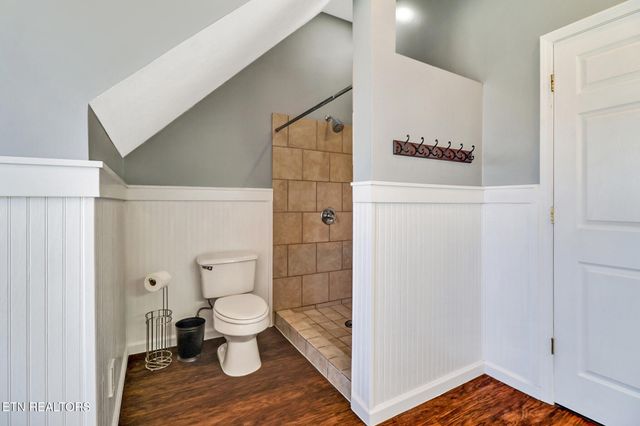 254 Sherwood Forest Rd, Livingston, TN 38570