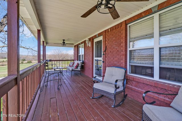 254 Sherwood Forest Rd, Livingston, TN 38570