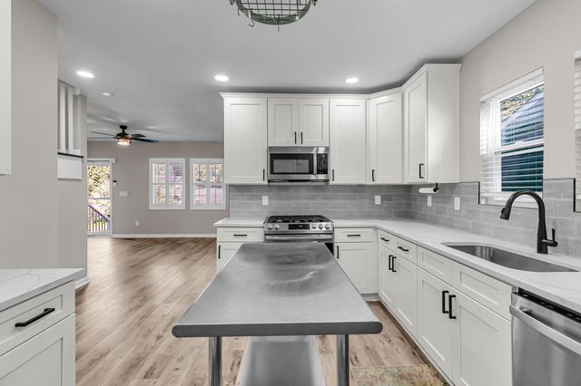 1187 Marquis Road, North Charleston, SC 29405