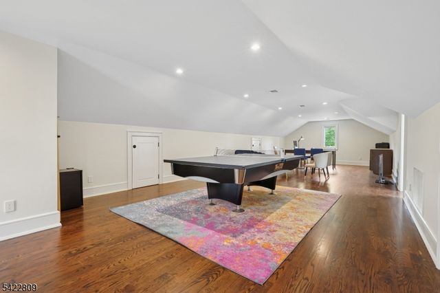 290 Long Hill Dr, Millburn Twp., NJ 07078
