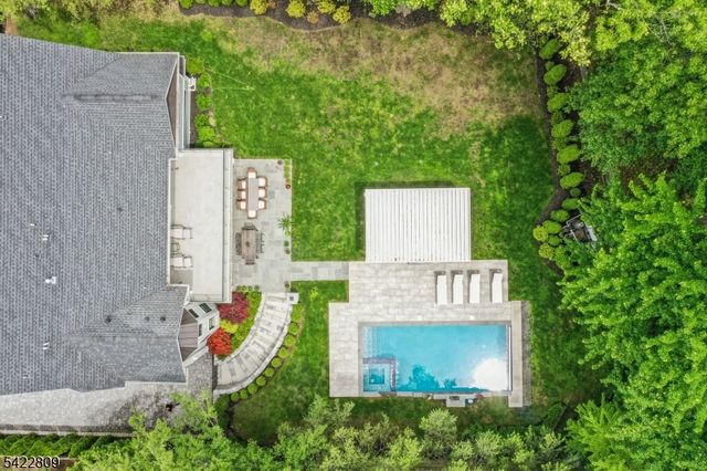 290 Long Hill Dr, Millburn Twp., NJ 07078
