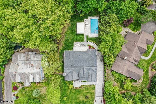 290 Long Hill Dr, Millburn Twp., NJ 07078