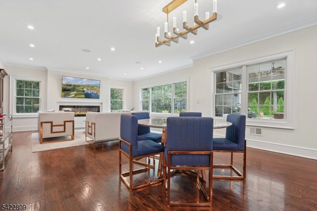 290 Long Hill Dr, Millburn Twp., NJ 07078