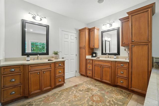 3652 E Salinas Circle, Sugarcreek Twp, OH 45440
