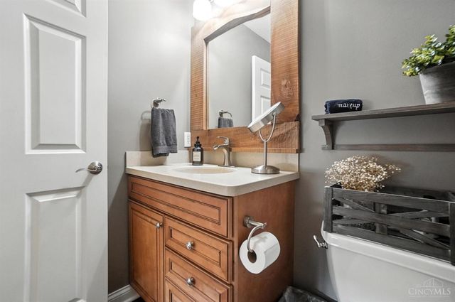 3652 E Salinas Circle, Sugarcreek Twp, OH 45440